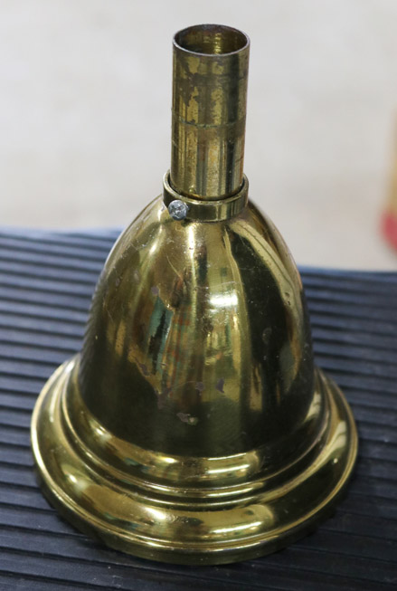 366e - 5 light brass hanging light fixture with extra shades