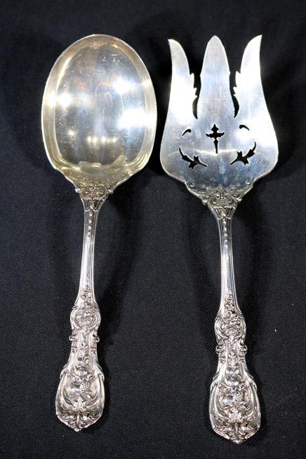 008a - Reed and Barton large serving pieces, Frances 1st