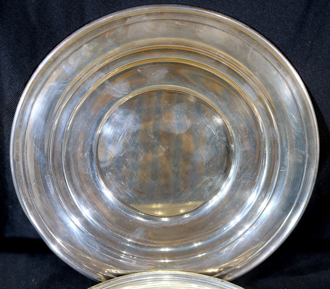111b - 2 small sterling silver trays, 9 in. Dia.