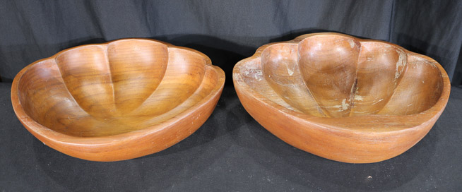 642a - Pair of hand carved teakwood bowls