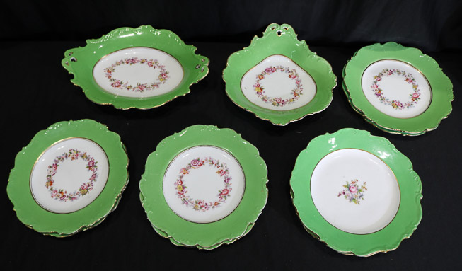 255a - 10 pieces of lime green Old Paris china