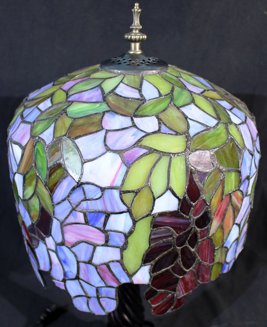 280b - Tiffany style bronze wisteria lamp