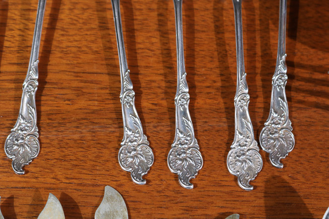 050b - 37 piece misc. old Victorian flatware