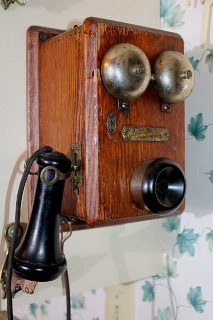 273a - Antique oak wall telephone