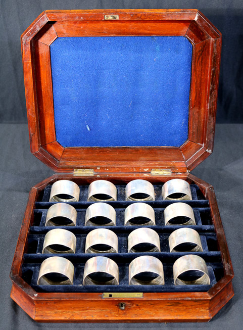 006a - 12 silver-plate napkin rings in rosewood monogramed box-10