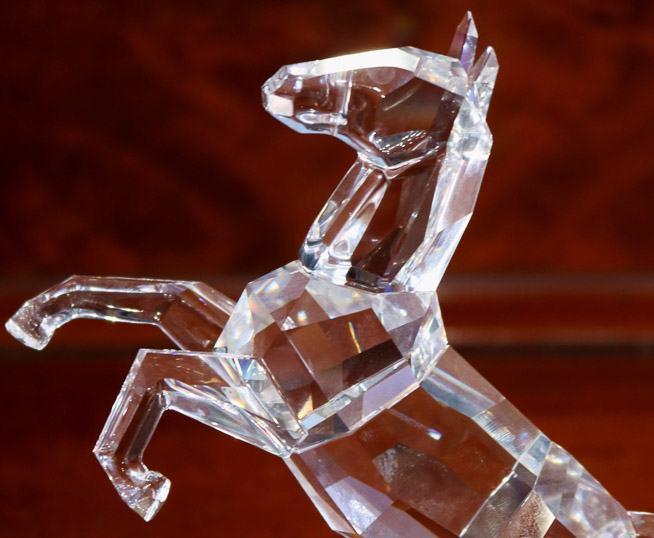 239b - Swarovski crystal horse, 6.5 in. T.-11