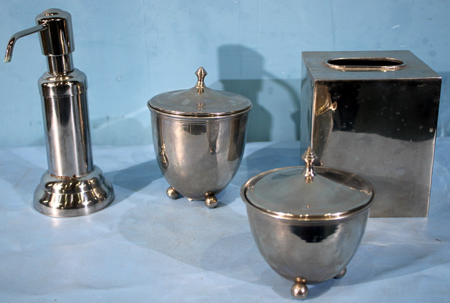 372a - Silver-plate 4 piece dresser set