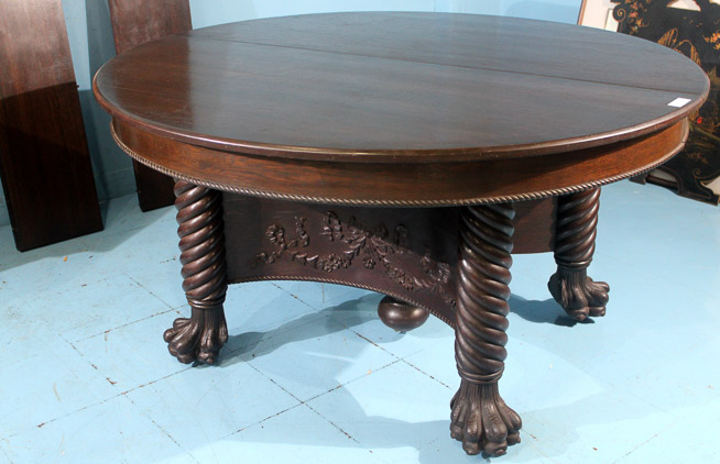 083b - Oak claw foot banquet table with center leg