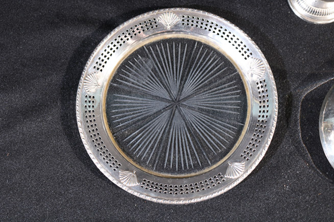 218d - 7 pieces of sterling silver, 3.5 in T.