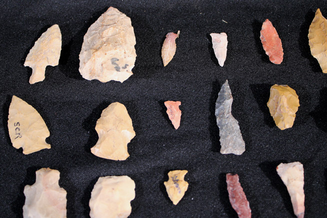 339c - 62 Arrow heads found all over MS Delta