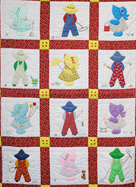 433b - Dutch doll pattern quilt with birth certificate embroidery