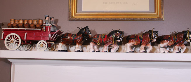 184a - Toy Budweiser Clydesdale wagon with 9 horses