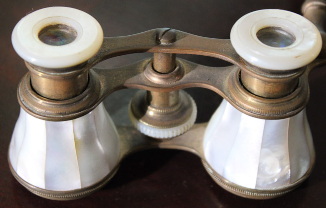 255b - Mother of pearl opera glasses