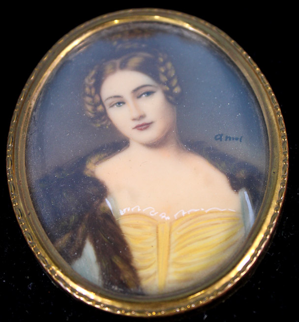 001b - Small Victorian painting on porcelain in ornate pierce carved gold frame with velvet matting, 13 x 11