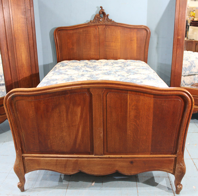 134b - French oak full size bedroom suite