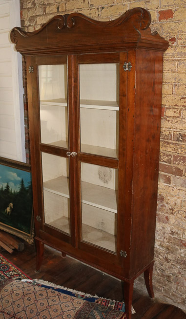 269a - Primitive jelly cabinet with unusual added crown