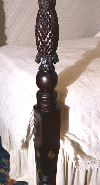 080b - Early period mahogany pineapple carved poster bed, 83 in. T, 68  in. L, 54 in. W.