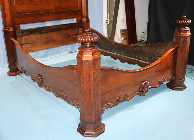 085g - Rosewood rococo half tester plantation bed-14