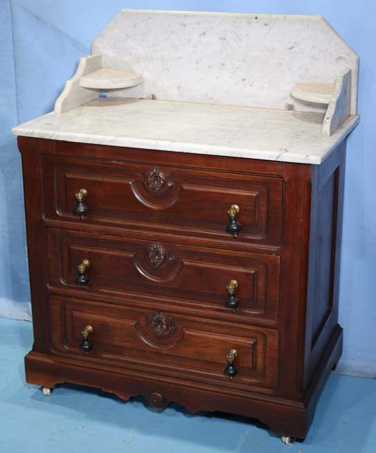 098h - Walnut Victorian tall 4 piece bedroom suit-14