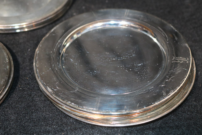 265b - 18 piece silver-plate bread trays, 7 in. R.