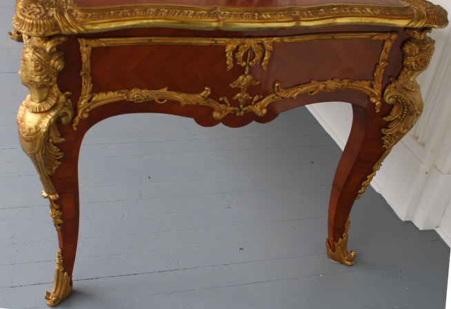 070b - Rosewood French bureau plat desk