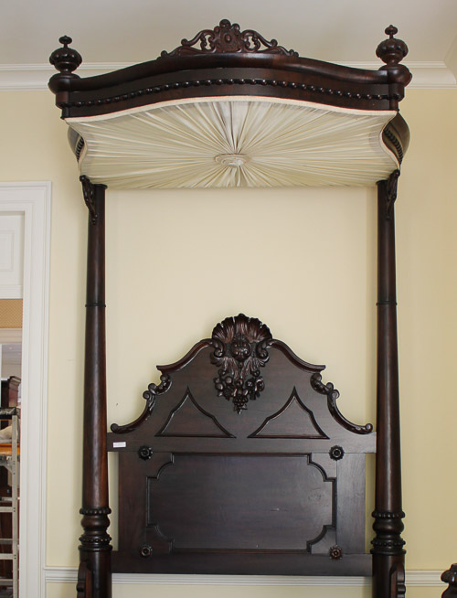 075d - Mahogany empire rococo half tester bed