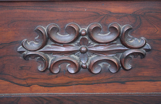 168g - Rosewood rococo 2 door bookcase