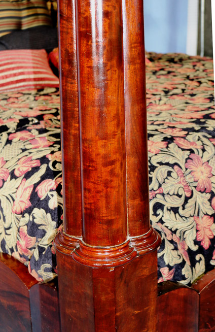 084h - Mahogany Empire full tester bed signed C. Lee